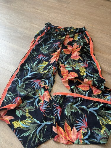Hose,sommerl.,Blumenmuster,sei